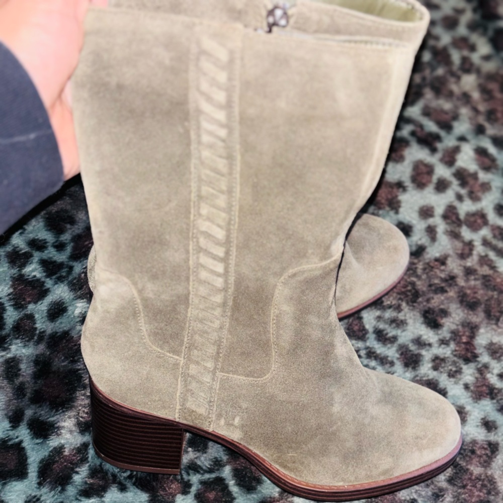 Vince Camuto Khaki Green Footwear